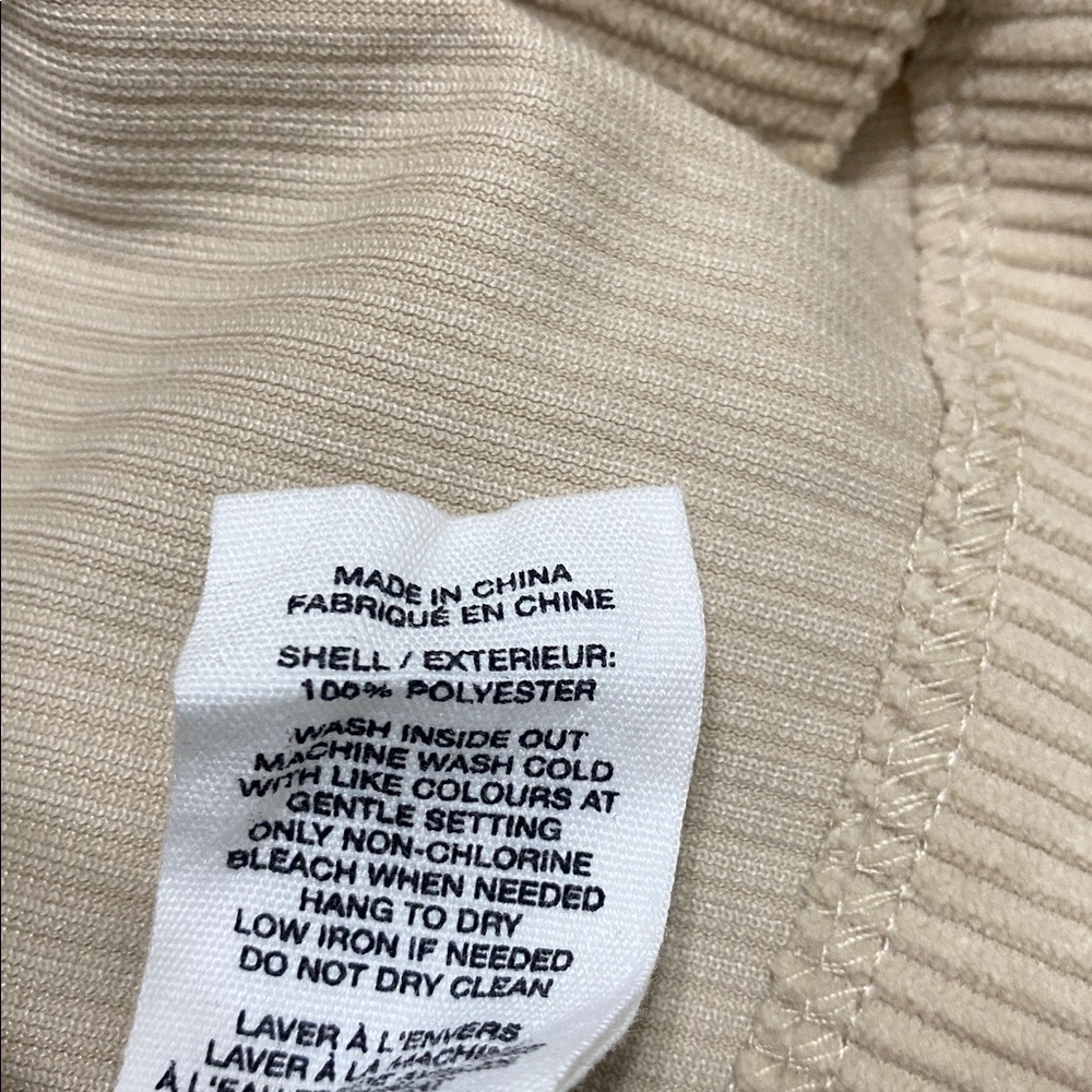 Avec Les Filles Creamy Beige Cordury Oversized Cropped
Jacket - Picture 10 of 10